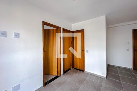 Sala de apartamento à venda com 2 quartos, 38m² em Vila Bertioga, São Paulo