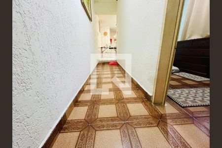 Corredor  de casa à venda com 2 quartos, 125m² em Jardim Paraventi, Guarulhos