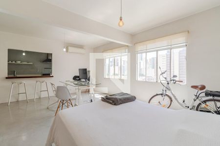 Sala/Quarto de apartamento à venda com 1 quarto, 56m² em Pinheiros, São Paulo