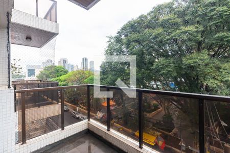 Varanda de apartamento para alugar com 4 quartos, 170m² em Jardim Agu, Osasco