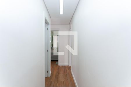 Corredor de apartamento à venda com 3 quartos, 81m² em Lapa, São Paulo