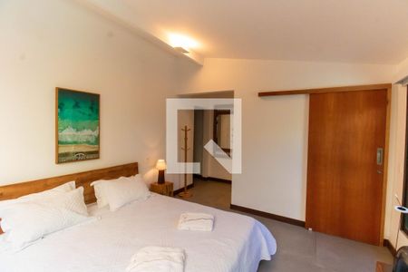 Suíte 1 de casa para alugar com 2 quartos, 450m² em Itacoatiara, Niterói