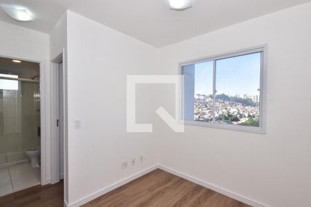 Sala de apartamento para alugar com 2 quartos, 42m² em Parque Arariba, São Paulo