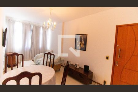 Sala de apartamento à venda com 2 quartos, 85m² em Icaraí, Niterói