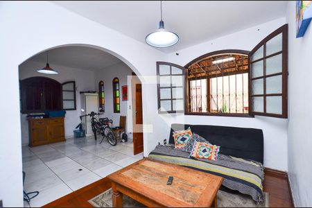Sala de casa à venda com 3 quartos, 238m² em Dom Joaquim, Belo Horizonte
