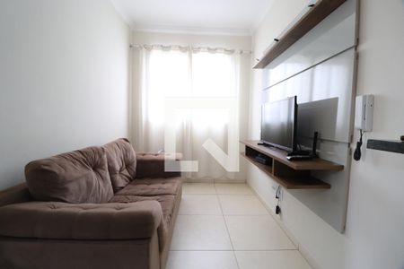 Sala de apartamento para alugar com 2 quartos, 55m² em Santa Mônica, Uberlândia