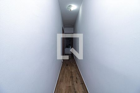 Corredor de casa à venda com 2 quartos, 115m² em Vila Nair, São Paulo