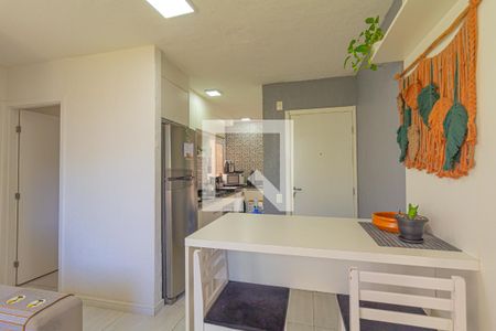 Sala de apartamento à venda com 2 quartos, 42m² em Estância Velha, Canoas