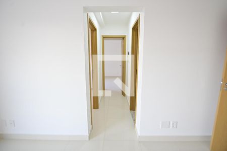 Corredor de apartamento para alugar com 2 quartos, 57m² em Setor Crimeia Oeste, Goiânia