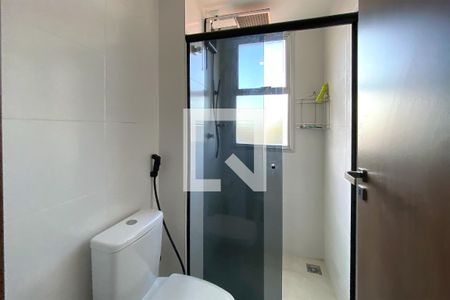 Banheiro de apartamento à venda com 2 quartos, 90m² em Nova Floresta, Belo Horizonte