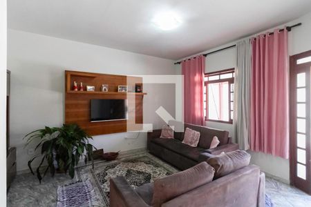 Sala de casa à venda com 3 quartos, 437m² em Letícia, Belo Horizonte