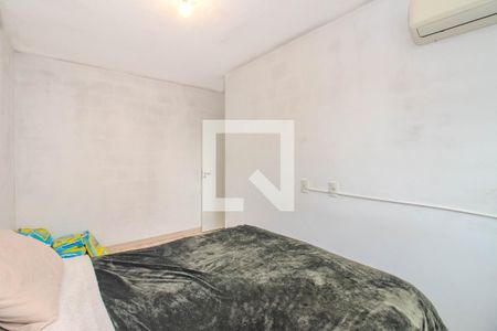 Quarto 1 de apartamento à venda com 2 quartos, 48m² em Jardim Itu, Porto Alegre