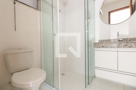 Banheiro  de apartamento para alugar com 1 quarto, 35m² em Vila Antonina, São Paulo