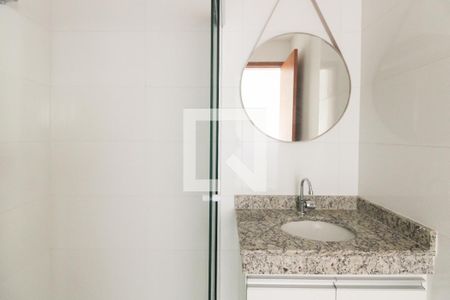 Banheiro  de apartamento para alugar com 1 quarto, 35m² em Vila Antonina, São Paulo