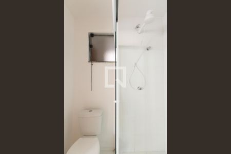 Banheiro  de apartamento para alugar com 1 quarto, 35m² em Vila Antonina, São Paulo