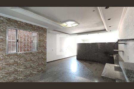 Sala de casa para alugar com 3 quartos, 150m² em Vila Lourdes, Ferraz de Vasconcelos