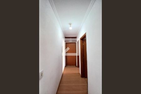 Corredor de apartamento para alugar com 2 quartos, 63m² em Jardim das Bandeiras, Campinas