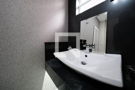 Lavabo de casa para alugar com 3 quartos, 250m² em Parque Boturussu, São Paulo