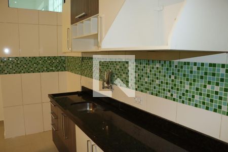 Sala/Cozinha de casa para alugar com 2 quartos, 70m² em Jardim do Engenho, Cotia