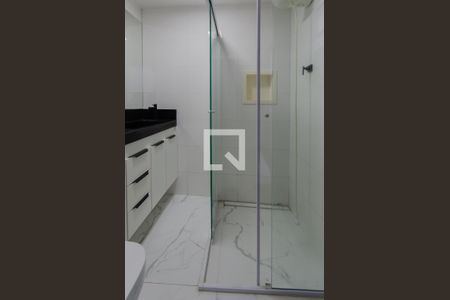 Banheiro de casa à venda com 1 quarto, 60m² em Vila Monumento, São Paulo