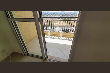 Sacada de apartamento à venda com 2 quartos, 50m² em Km 18, Osasco