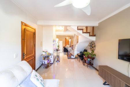 Sala de casa à venda com 3 quartos, 172m² em Espírito Santo, Porto Alegre