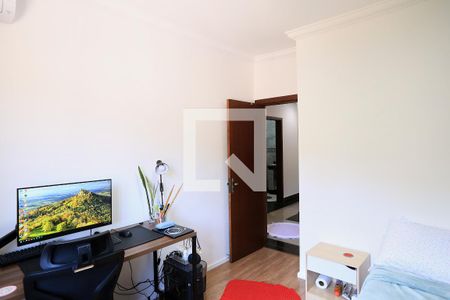 Quarto de casa à venda com 5 quartos, 272m² em São Geraldo, Belo Horizonte
