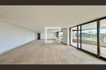 Apartamento à venda com 4 quartos, 323m² em Santa Lúcia, Belo Horizonte