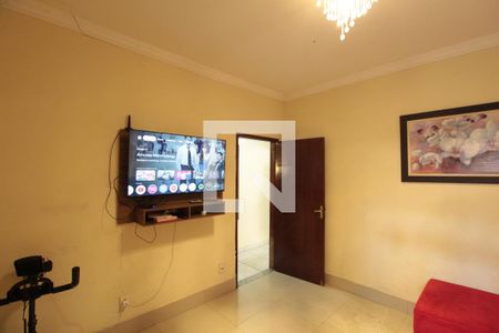 Sala de casa à venda com 3 quartos, 167m² em Floramar, Belo Horizonte