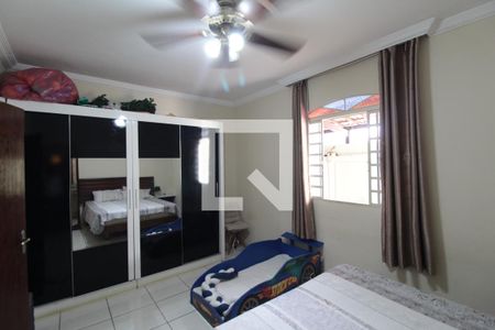 Suite de casa à venda com 3 quartos, 167m² em Floramar, Belo Horizonte