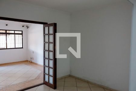 Sala de casa para alugar com 3 quartos, 213m² em Jaguaribe, Osasco