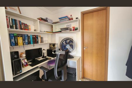 Suíte de apartamento para alugar com 2 quartos, 56m² em Vila Laura, Salvador