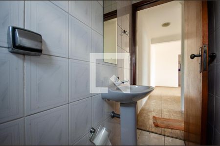 Lavabo de apartamento para alugar com 3 quartos, 100m² em Vila Albertina, São Paulo