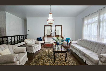 Sala de casa à venda com 3 quartos, 1120m² em Jardim Santa Helena, São Paulo