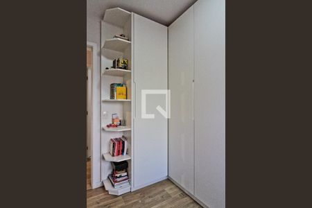 Quarto de apartamento à venda com 2 quartos, 57m² em Vila Mangalot, São Paulo