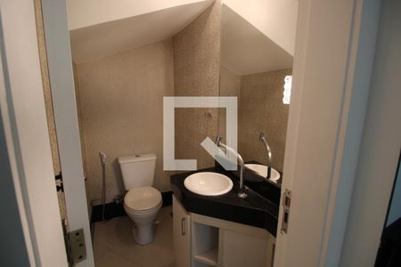 Lavabo de casa de condomínio à venda com 3 quartos, 122m² em Taquara, Rio de Janeiro