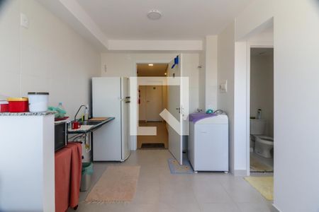 Sala/Cozinha de apartamento para alugar com 2 quartos, 32m² em Jardim Celeste, São Paulo
