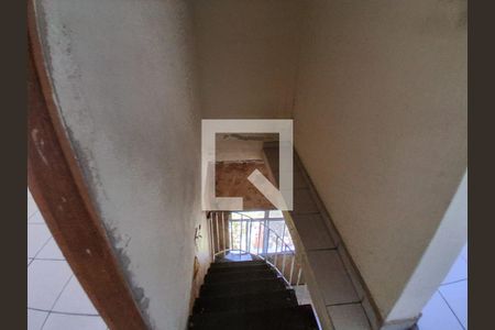 Escada de casa à venda com 3 quartos, 250m² em Baeta Neves, São Bernardo do Campo