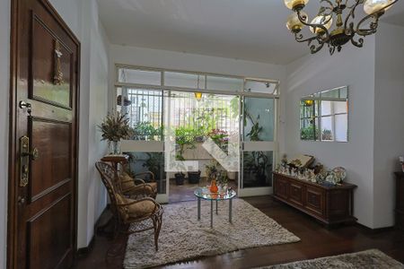 Sala de apartamento à venda com 4 quartos, 150m² em Santo Antônio, Belo Horizonte