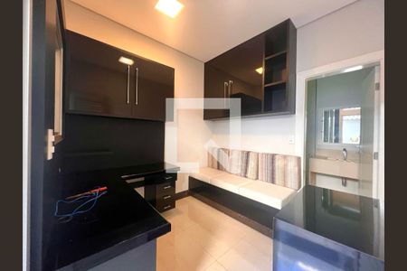 Suíte 2 de casa para alugar com 5 quartos, 1600m² em Jardim Karaíba, Uberlândia