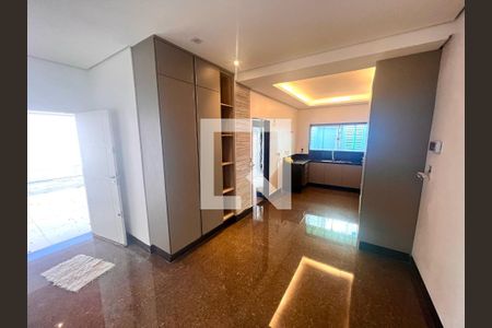 Cozinha 1 de casa para alugar com 5 quartos, 1600m² em Jardim Karaíba, Uberlândia