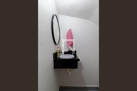 Lavabo de casa de condomínio à venda com 2 quartos, 52m² em Itaquera, São Paulo