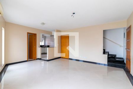 Sala de casa de condomínio à venda com 3 quartos, 140m² em Vila Prado, São Paulo