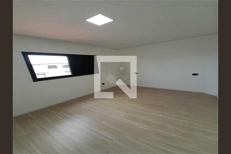 Casa à venda com 3 quartos, 142m² em Parque Oratório, Santo André