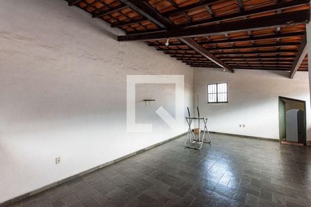 Casa à venda com 2 quartos, 193m² em São Francisco, Niterói