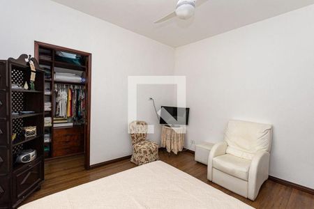 Casa à venda com 2 quartos, 193m² em São Francisco, Niterói