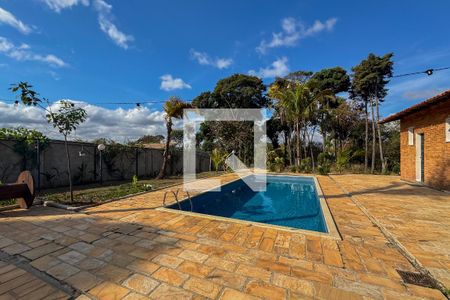 Área externa de casa à venda com 3 quartos, 120m² em Garças, Belo Horizonte