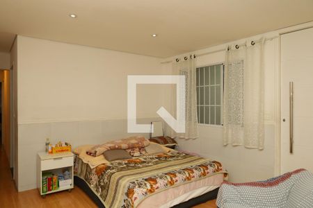 Quarto 1 de casa à venda com 3 quartos, 200m² em Vila Carmosina, São Paulo