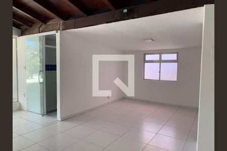 Casa à venda com 5 quartos, 1000m² em Barra da Tijuca, Rio de Janeiro