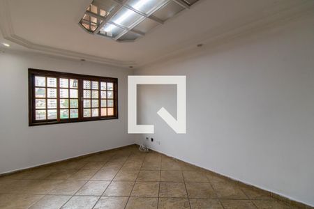 Casa para alugar com 3 quartos, 162m² em Vila Tijuco, Guarulhos